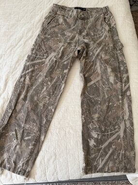 Abercrombie Men's Baggy Workwear Camouflage Pants